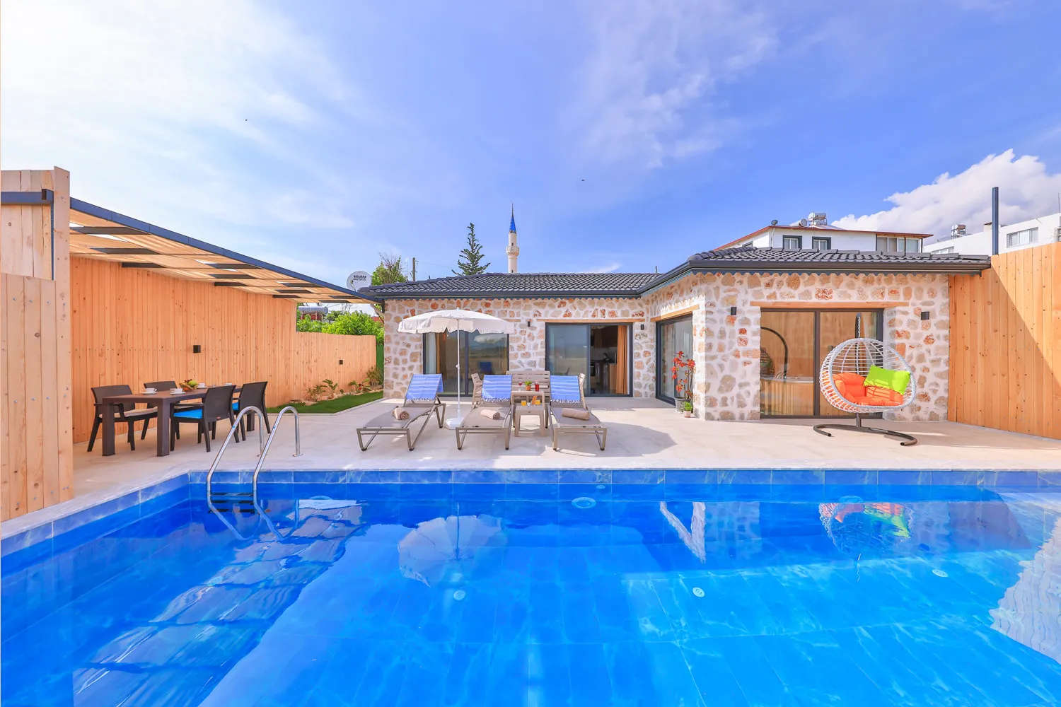 Freya Villa
