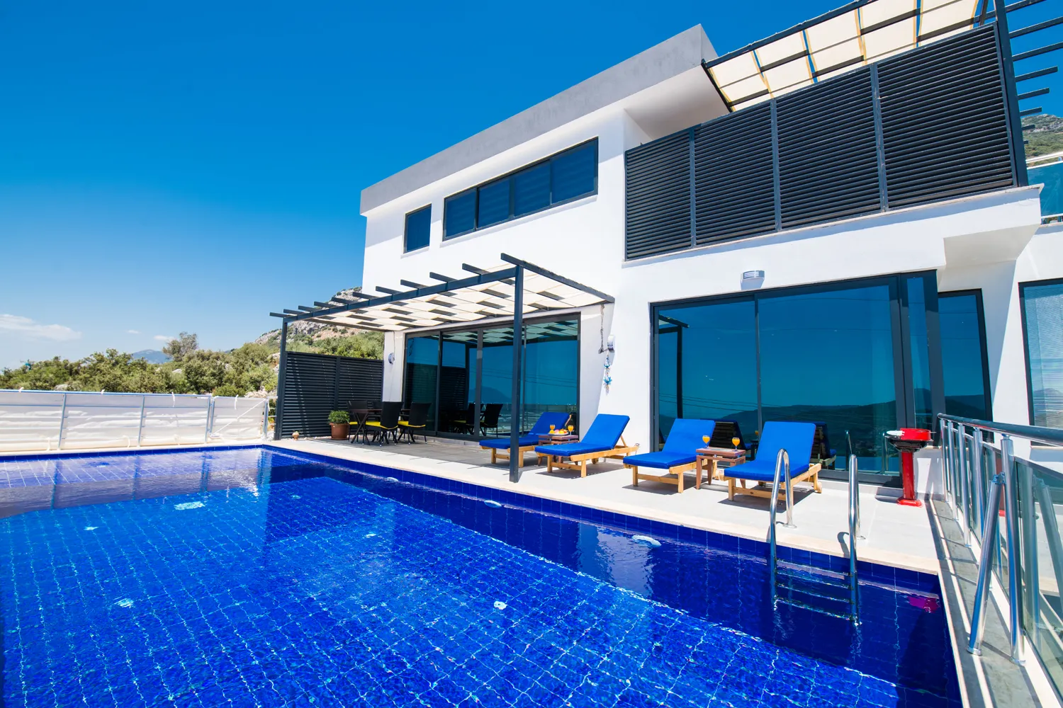 Twins Villa 1