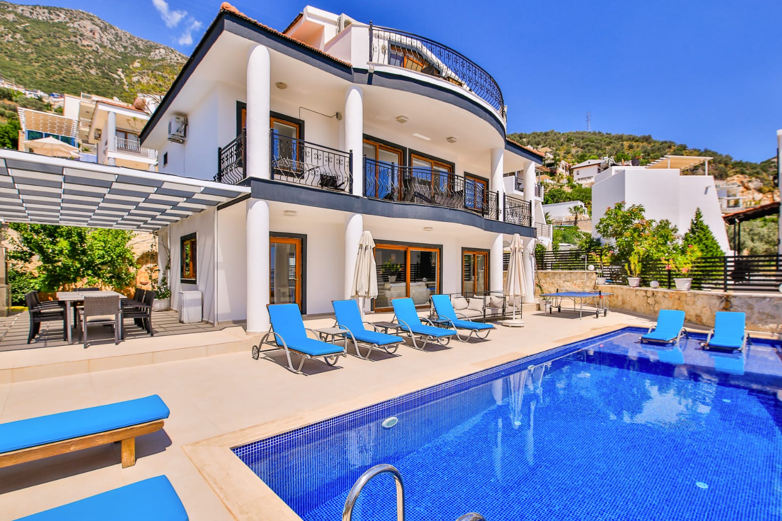 Alternatif Villa