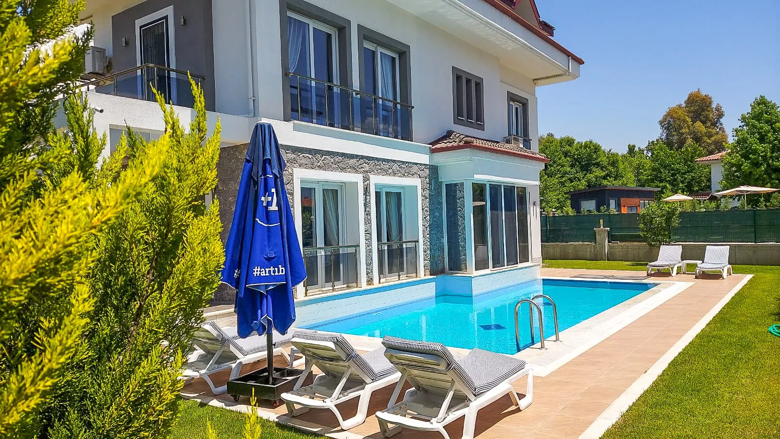 Phoenix Villa 1