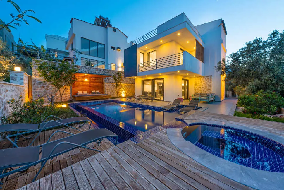 Lalin Villa