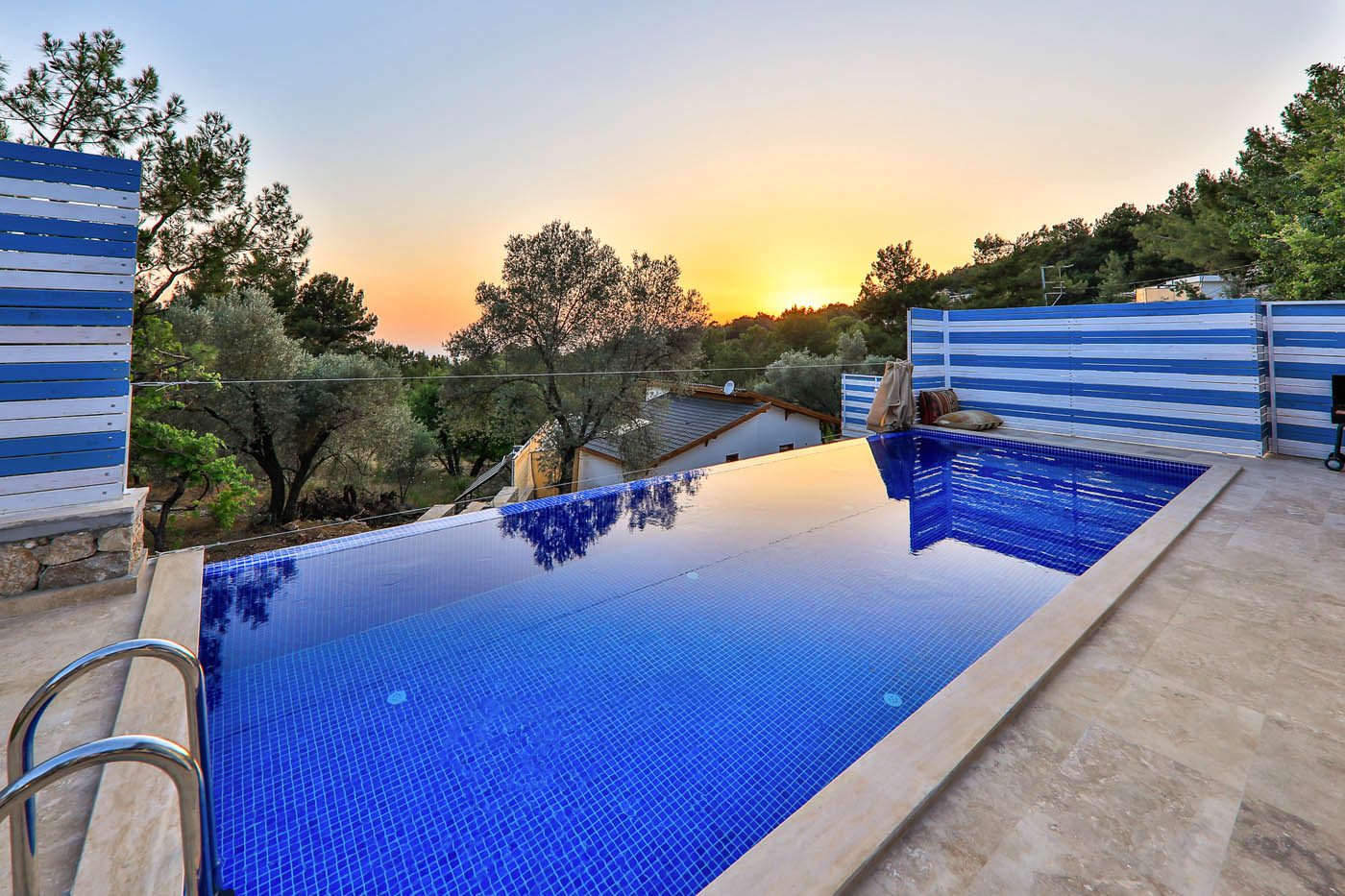 Sunset Villa 1