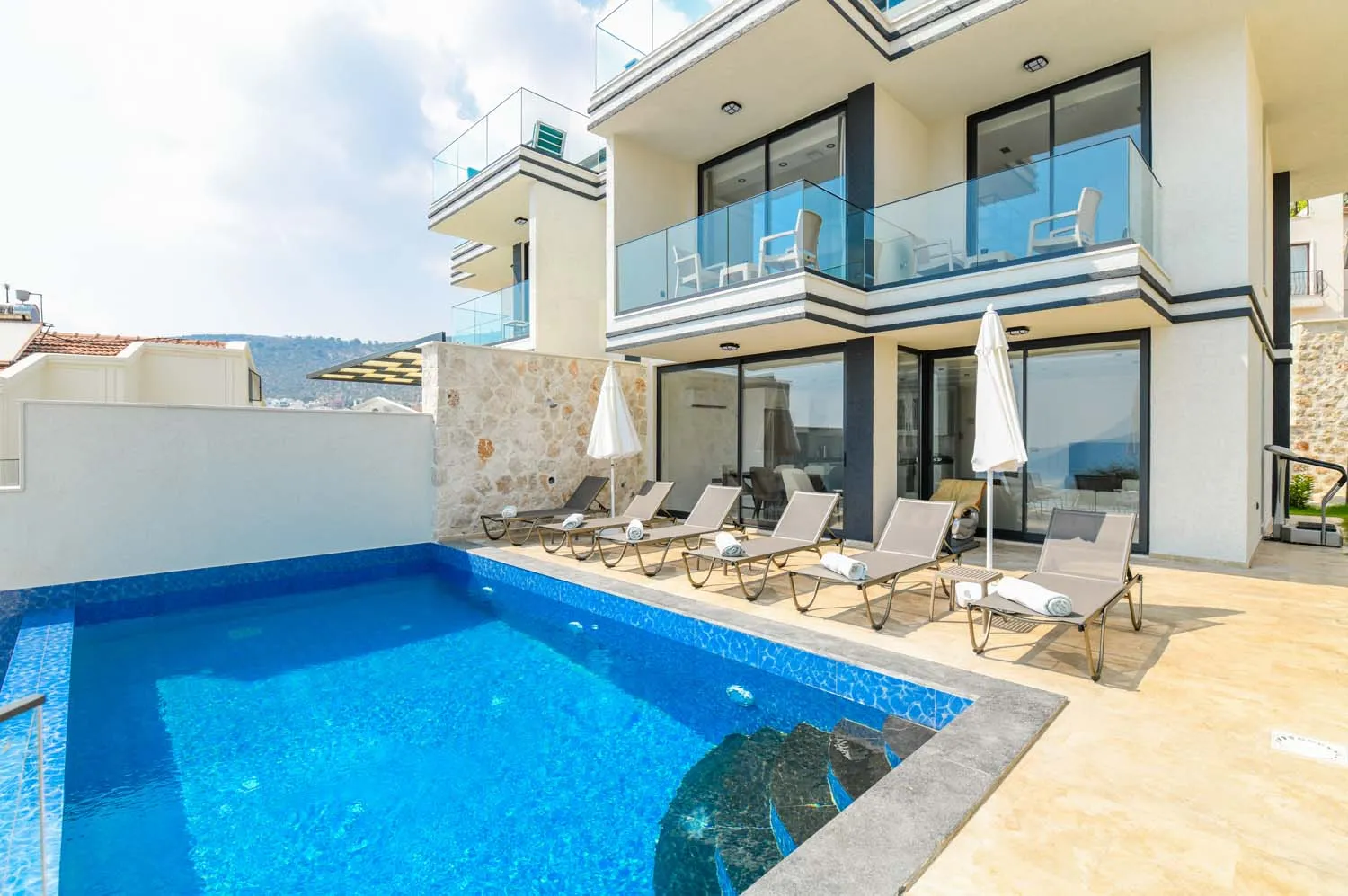 Ece Villa