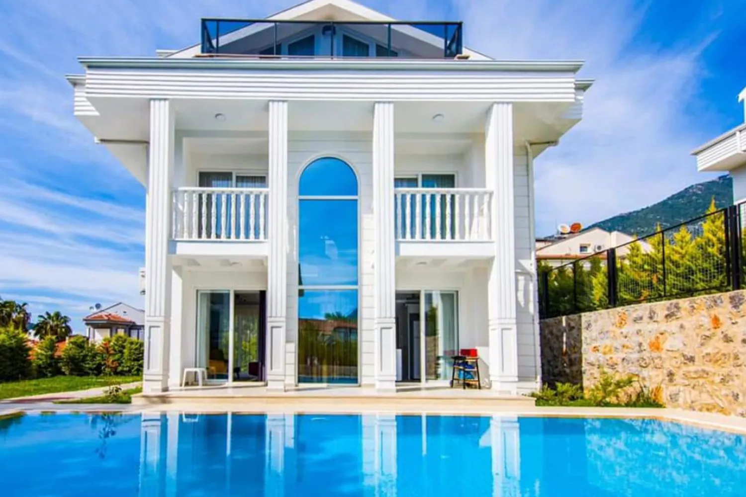 Nisan Villa
