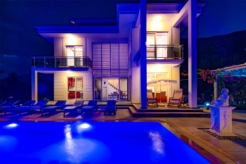 Unique C Villa