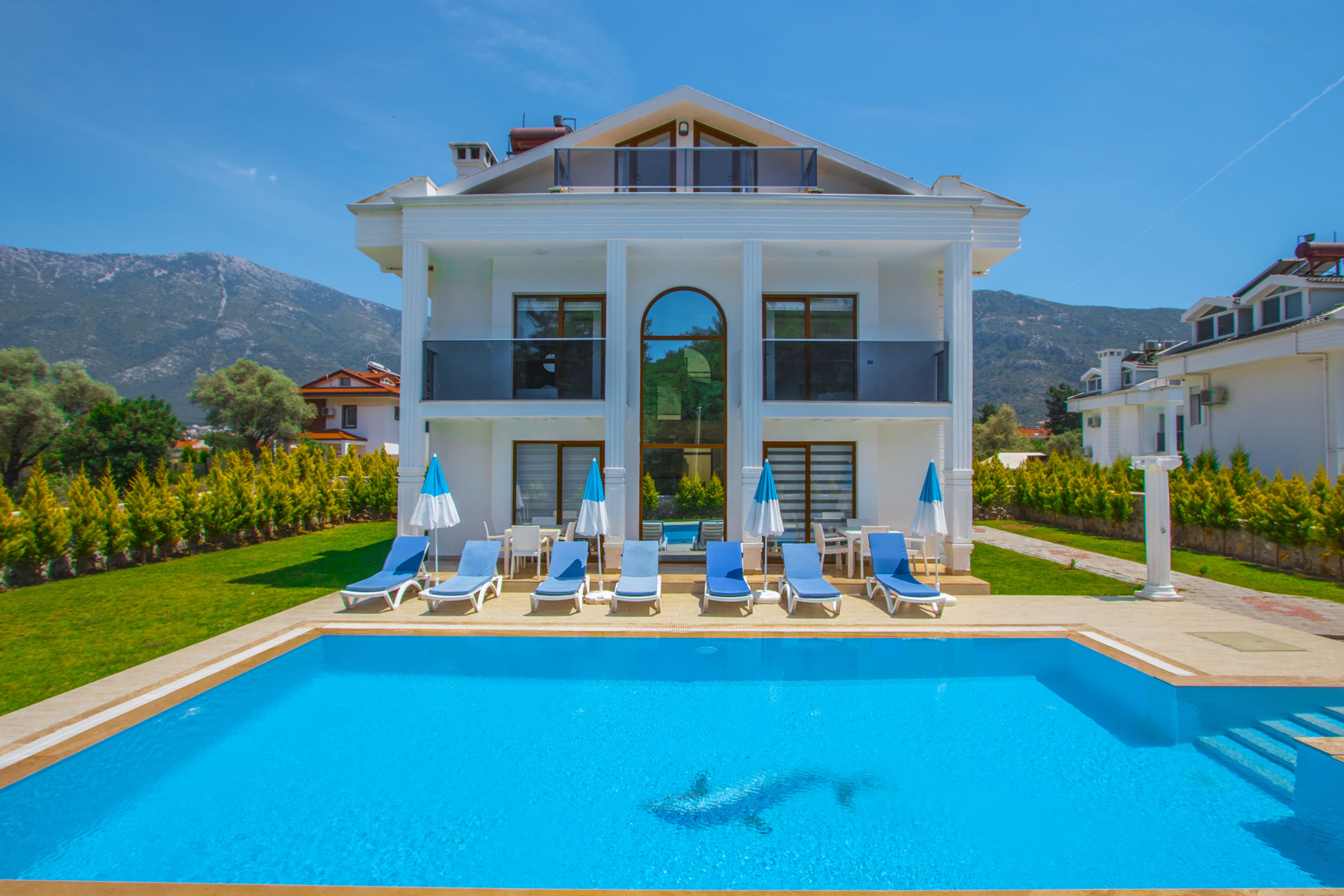 Silver Sami Villa