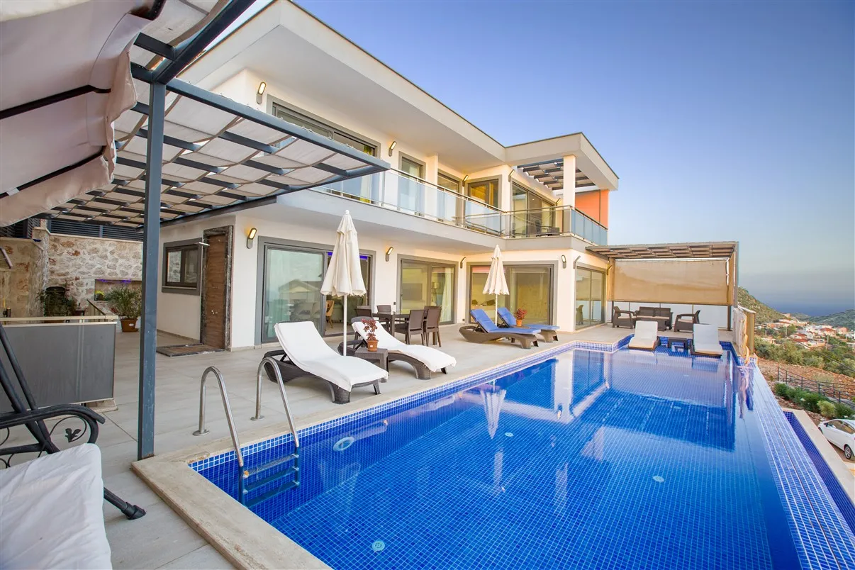 Lion Villa