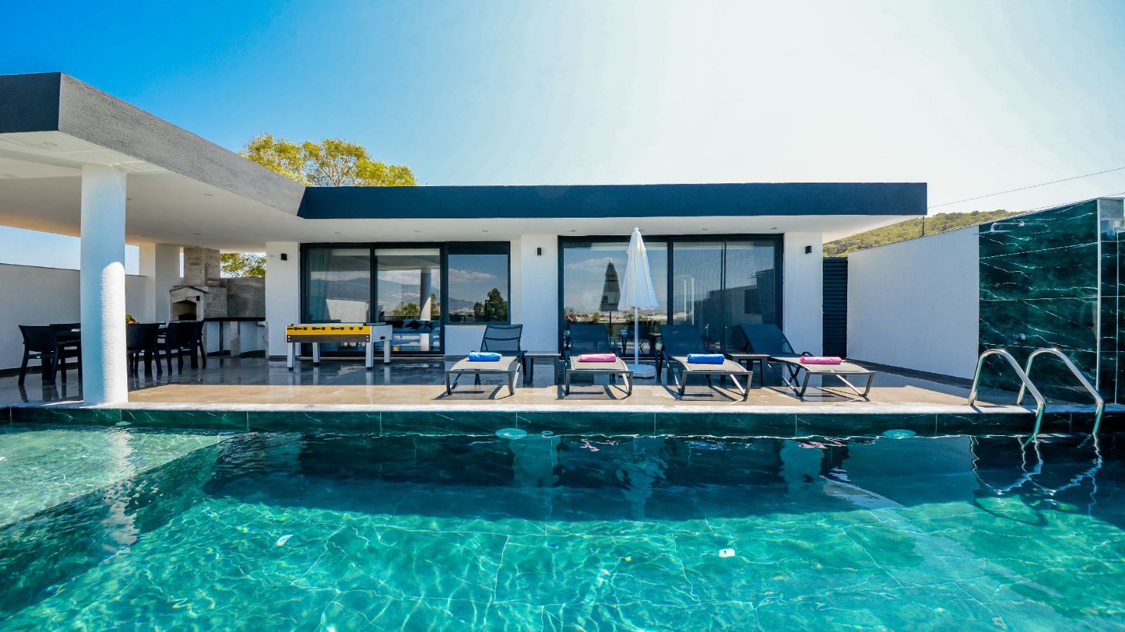 Nar Tanesi Villa