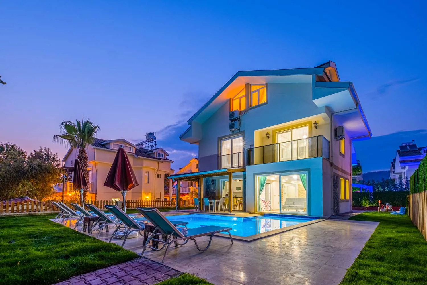 Lilly Villa 2