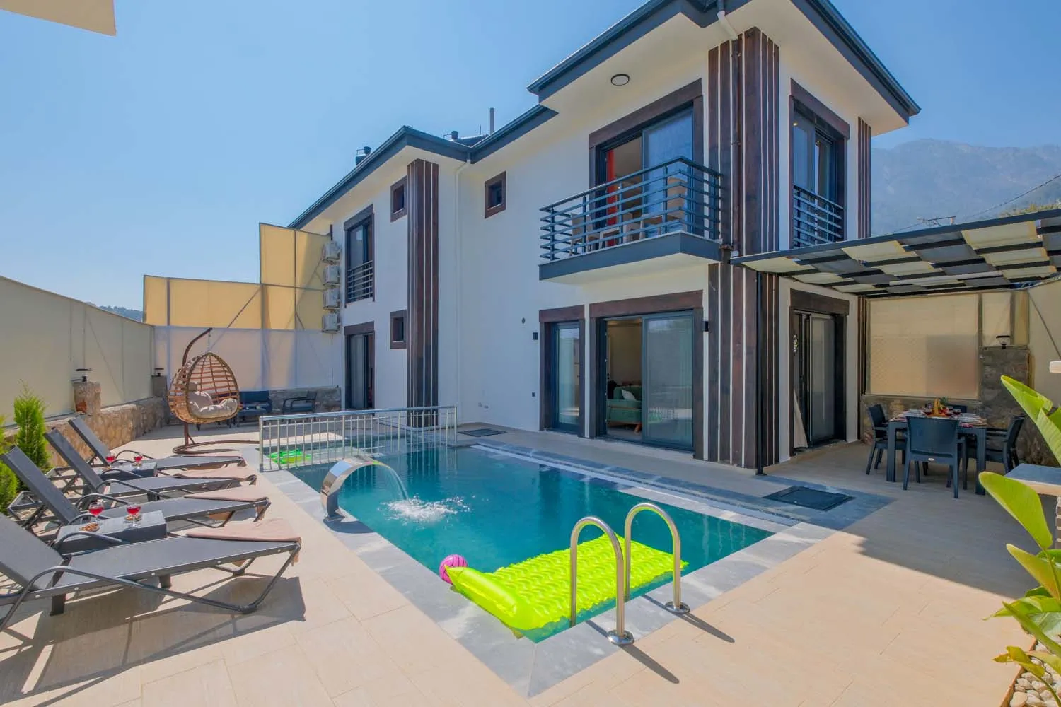 Zenur Villa 1
