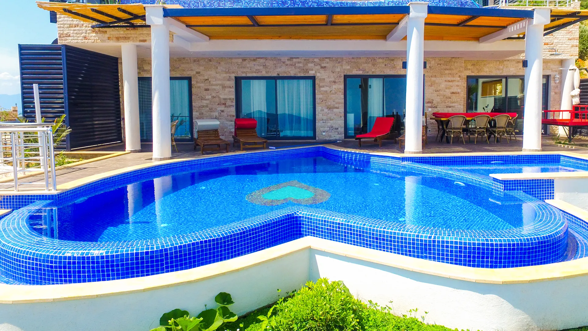 Stone & Heart Villa