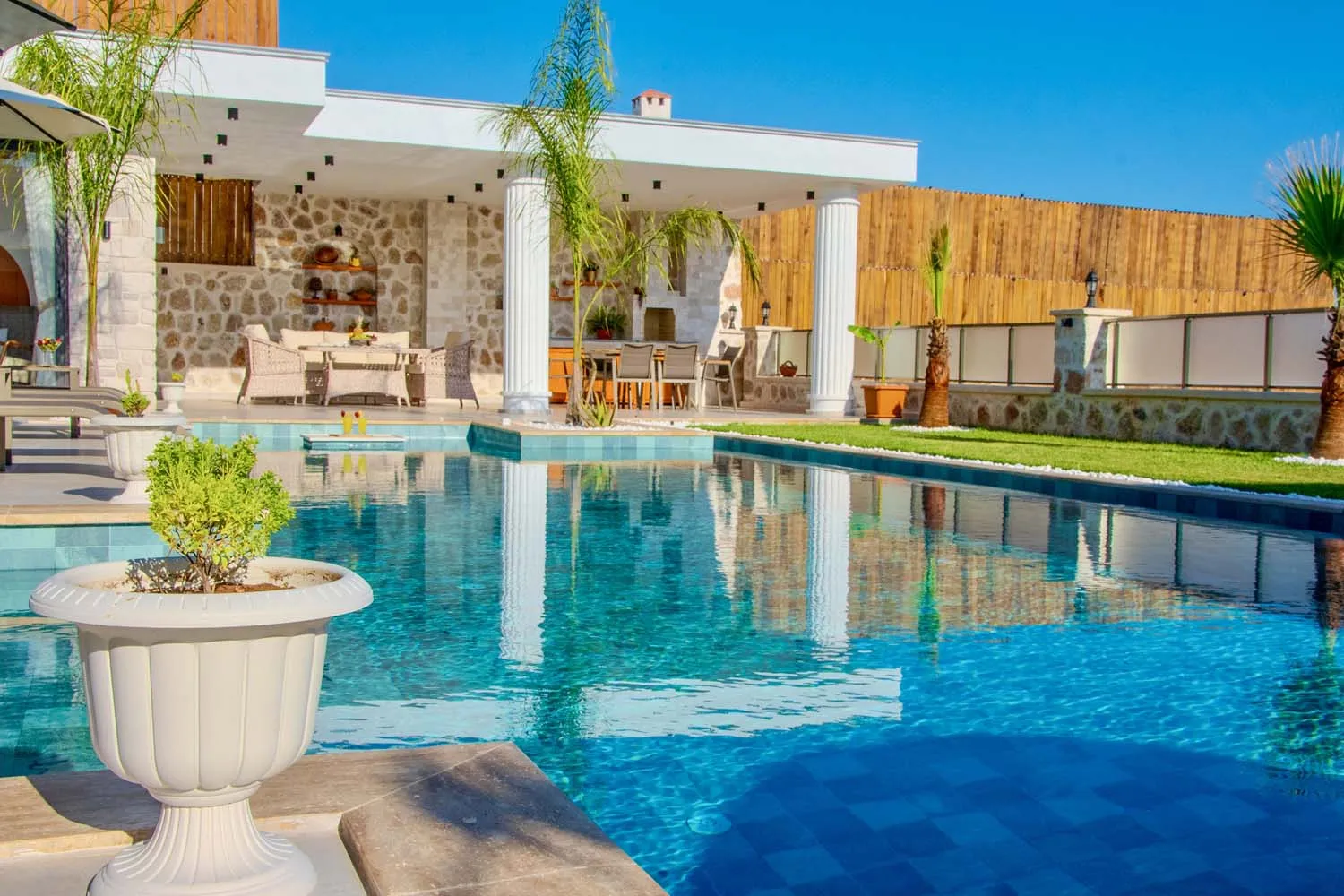 Elysium Villa