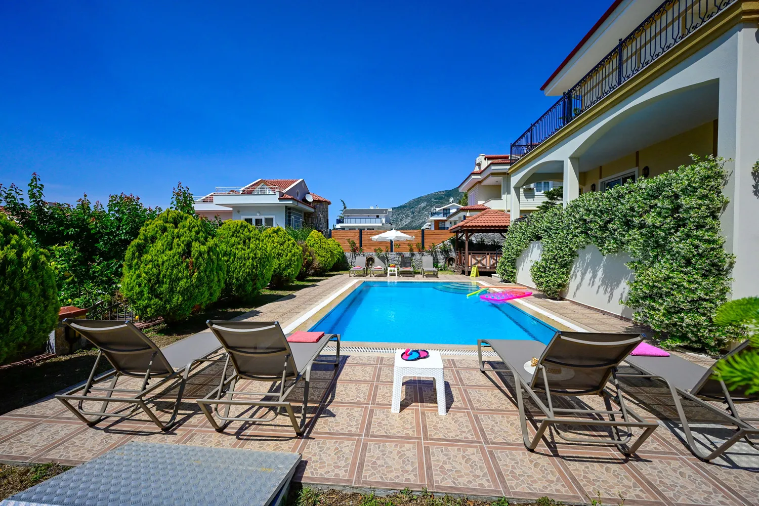 Arokarya Villa