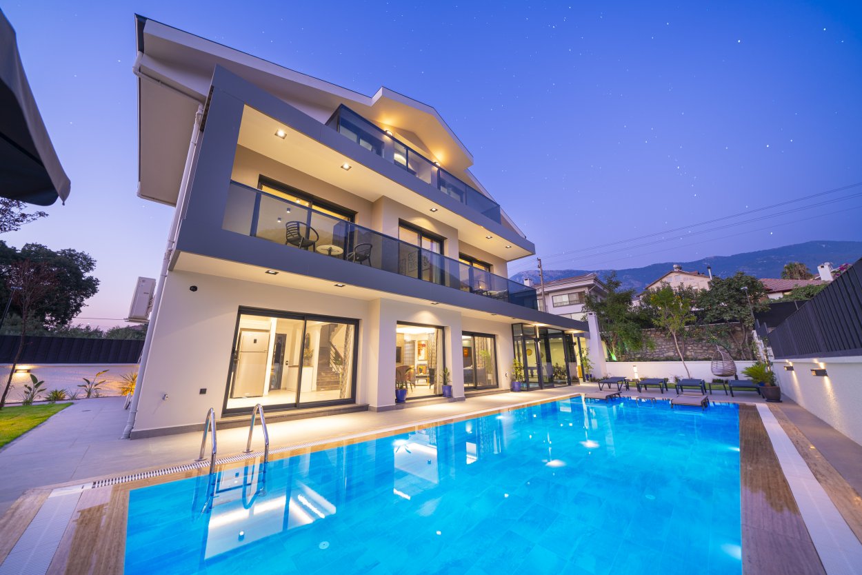Alavya Villa