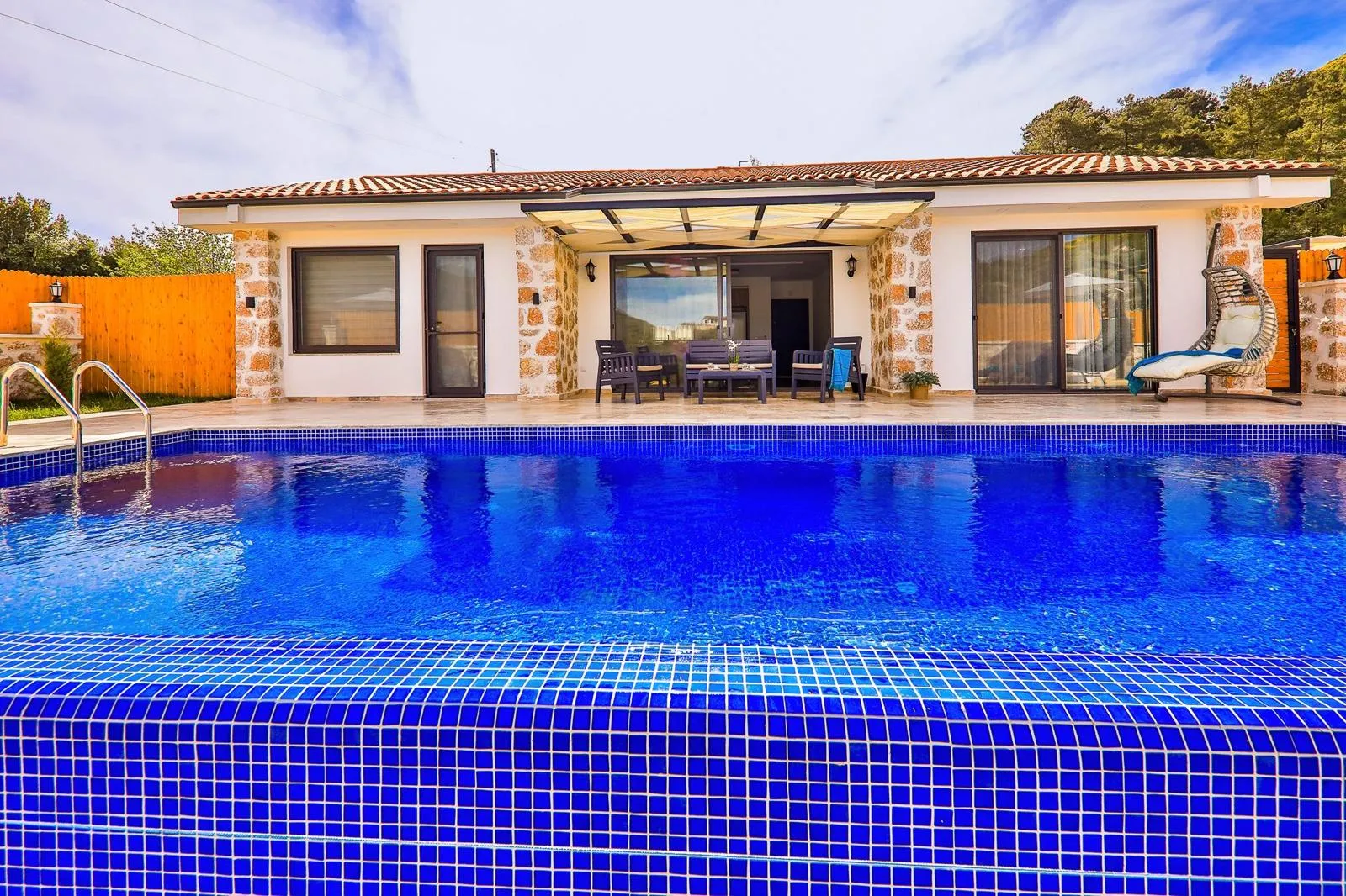 Elçin Villa