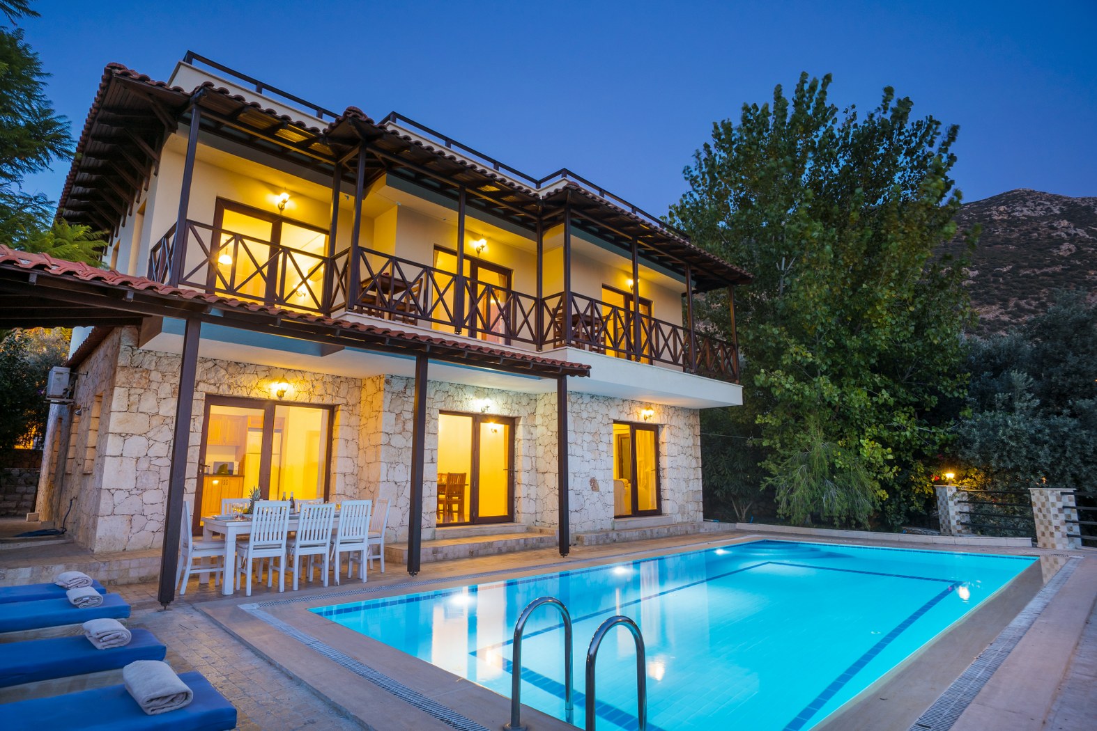 Otantik Villa