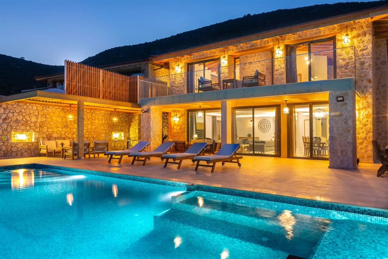 Water Edge Villa 2