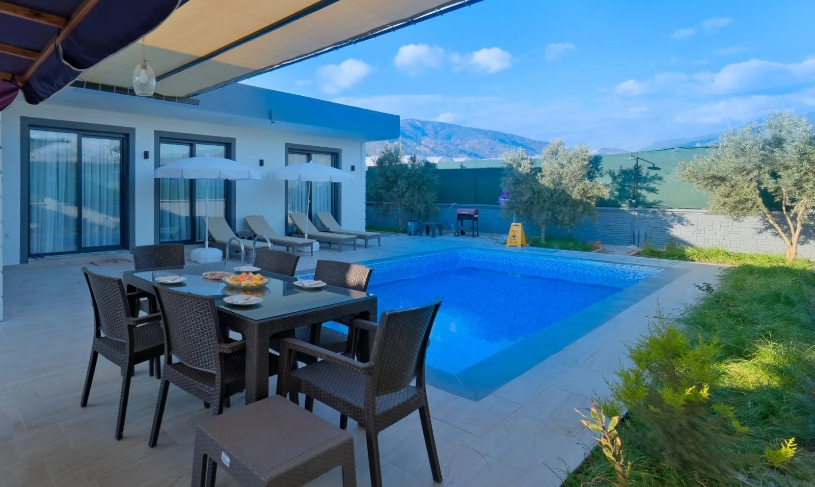 Toprak Villa