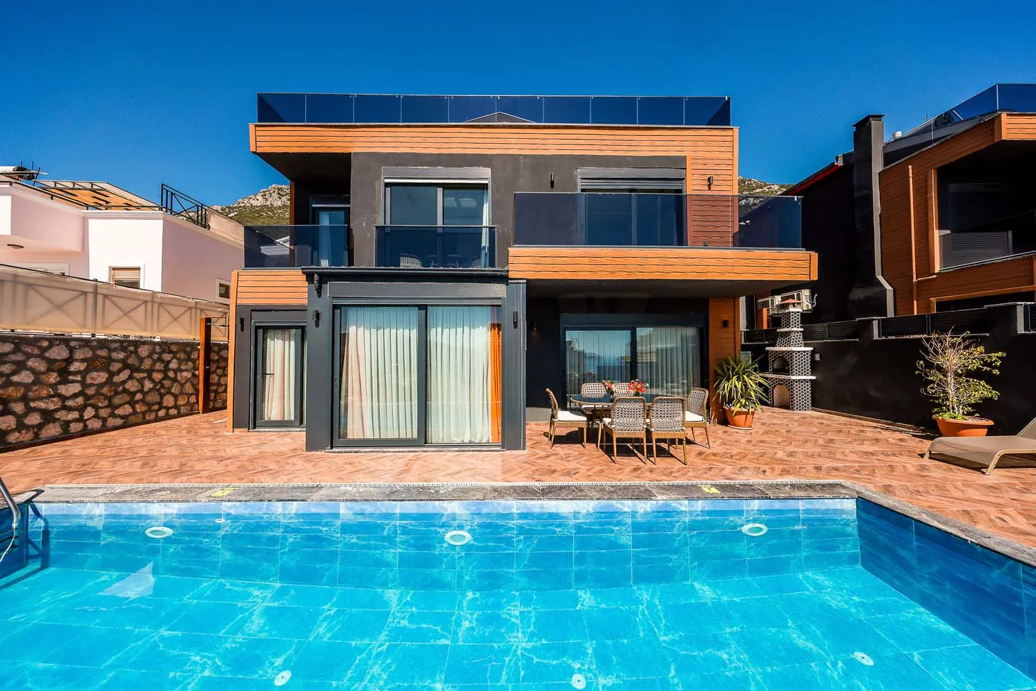 Kızıltaş Elmas Villa