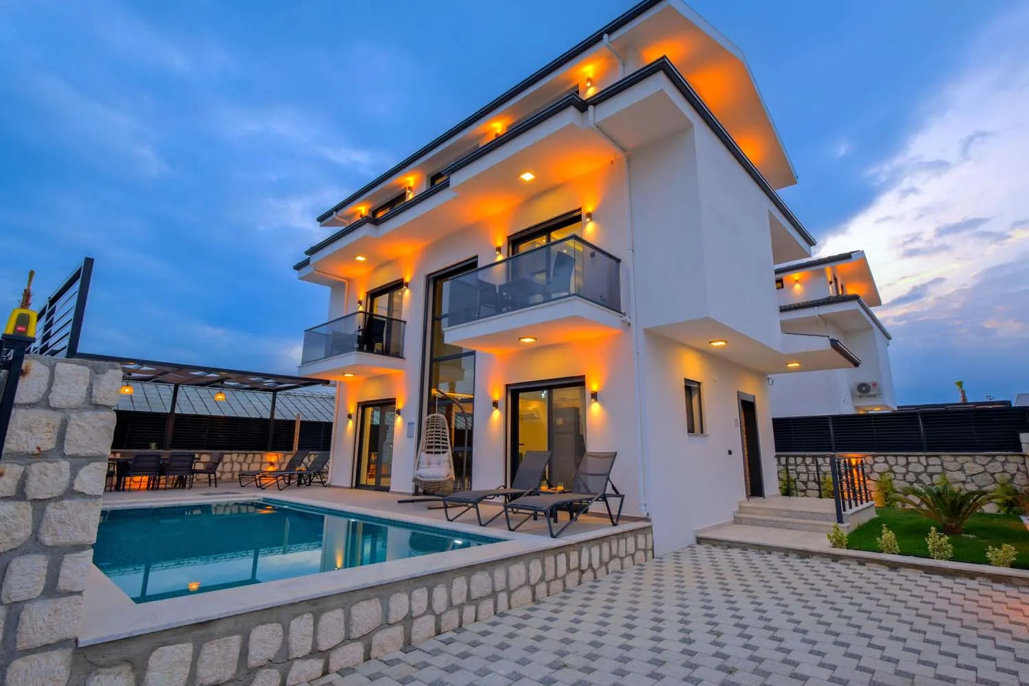 Unique Villa 1